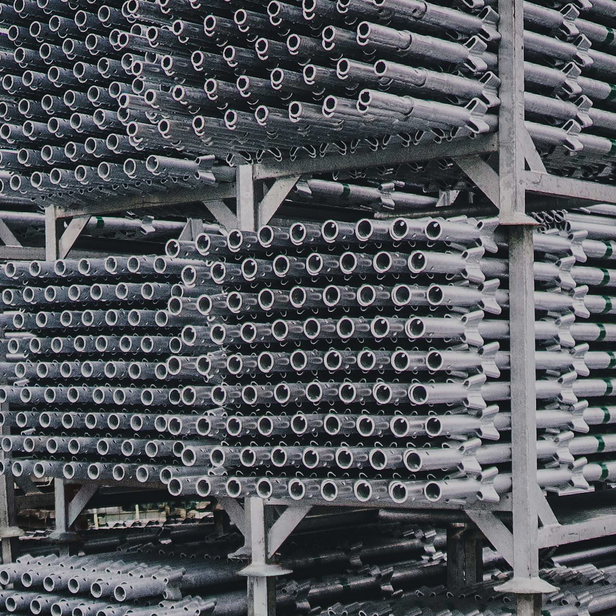 Rusztowania modułowe, choinkowe, ringlock SKYER Rusztowania ramowe, fasadowe, elewacyjne Plettac, L73