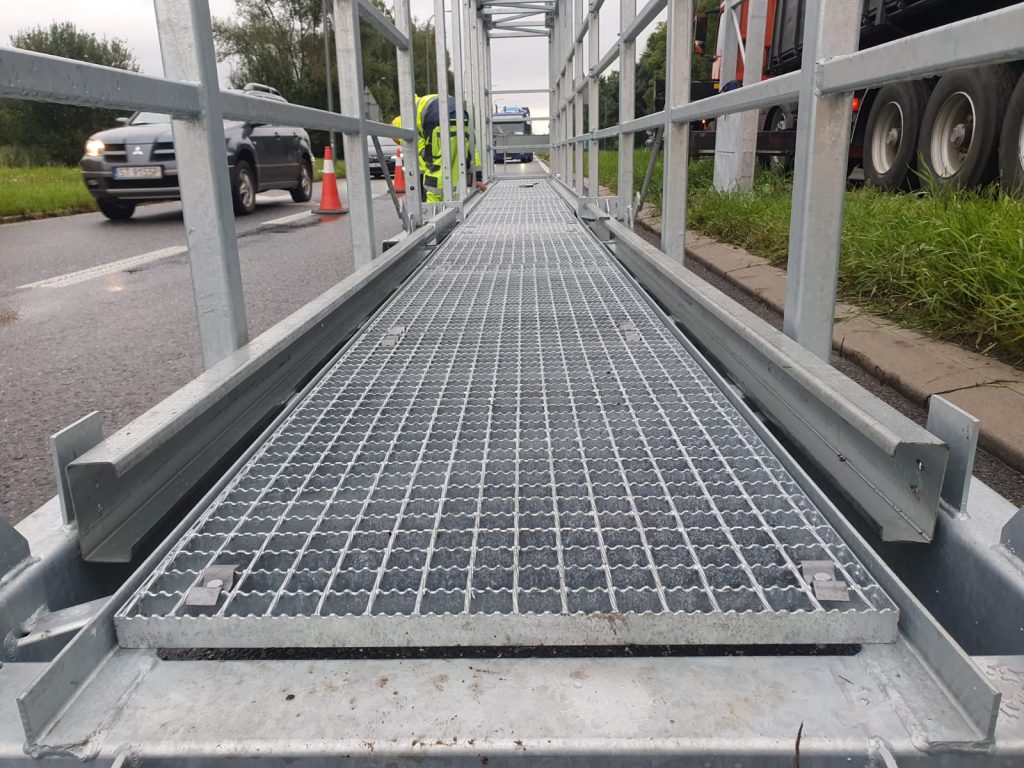 Kraty pomostowe, gretingi stalowe